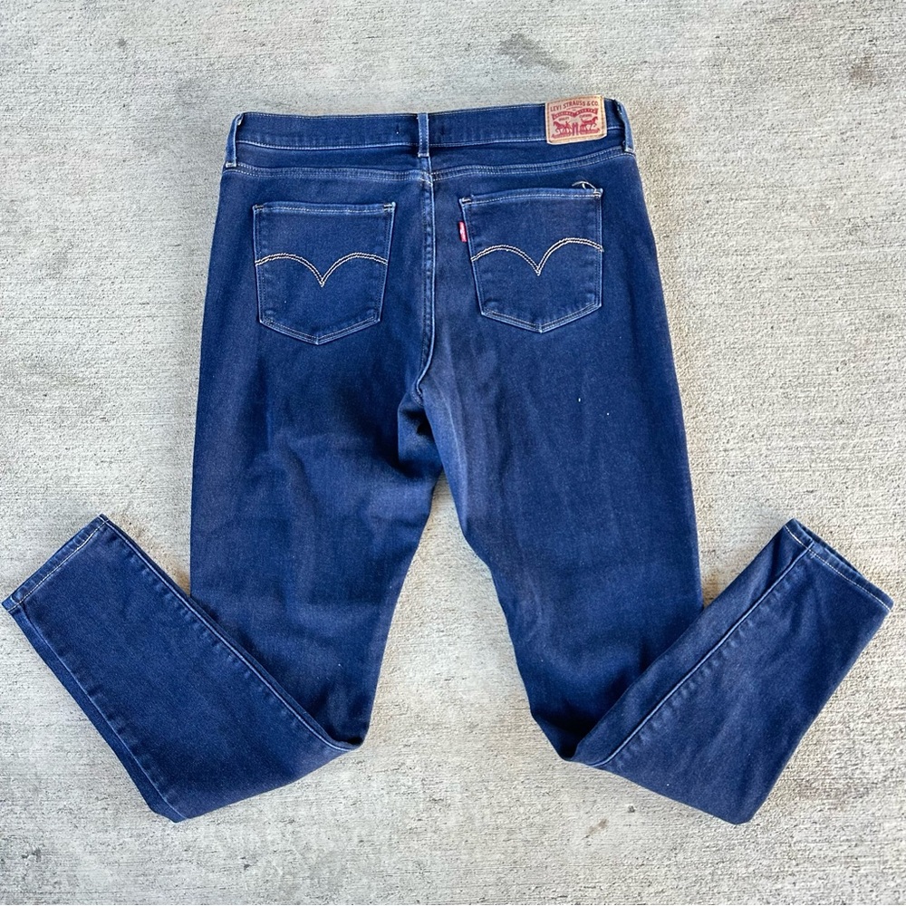 Levi’s “720 High Rise Super Skinny” Jeans Size 33
